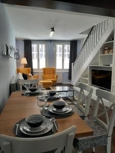 Posedenie v ubytovaní NewOne Apartman