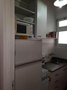 Una cocina o kitchenette en Departamento luminoso en Belgrano