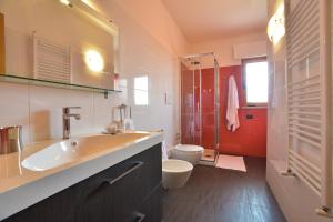 Koupelna v ubytování MozÁrt Bed & Breakfast - Affittacamere + 21 fotografií
