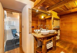 Фотография из галереи Locanda4 в Вальтурнанше +37 фотографий
