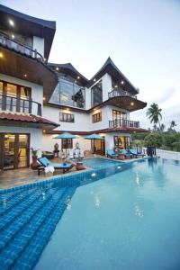 Bazén v ubytování Paradise Island Estate nebo v jeho okolí