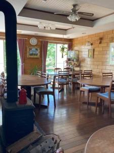 ペンション ラブラドール 軽井沢町 21年 最新料金