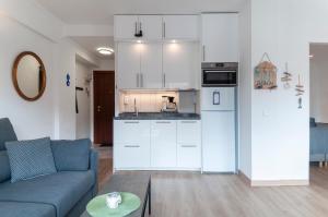 Kuchnia lub aneks kuchenny w obiekcie One bedroom apartment with sea views Marbella heart