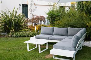 A garden outside Albergo Ristorante Belvedere
