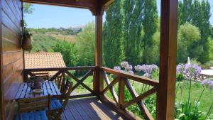 Uma varanda ou terraço em Casa Alfazema, Quinta Carmo - Alcobaça - Nazaré