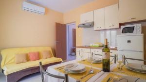 Kuchyňa alebo kuchynka v ubytovaní Apartment Brijuni