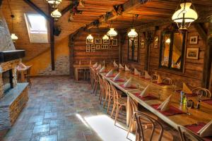 Restauracja lub miejsce do jedzenia w obiekcie Hotel Elzet