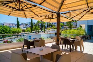 Restaurace v ubytování Hôtel Tamuda Beach