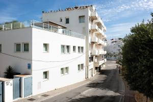 Το κτήριο όπου στεγάζεται  το διαμέρισμα