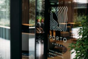 Сертификат, награда, вывеска или другой документ, выставленный в Boutique Hotel Porto