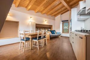 Kuchnia lub aneks kuchenny w obiekcie Agriturismo Al Gallo Nero La Torre