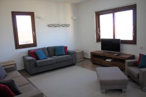 Gallery image of Luxurious apartment with views of Comino and Malta in Mġarr