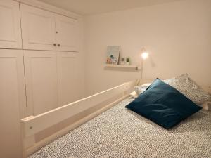 Posteľ alebo postele v izbe v ubytovaní Apartamentos Medano - Marineda Medano