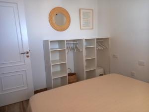 Posteľ alebo postele v izbe v ubytovaní Apartamentos Medano - Marineda Medano