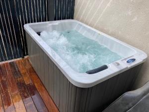 Fotografie z fotogalerie ubytování Les spas de la Chartreuse v destinaci Tarbes