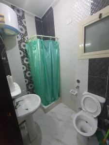 Ένα μπάνιο στο Abeer suites 2