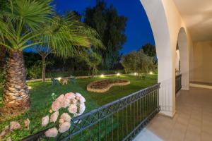 Galeriebild der Unterkunft Helen & Theo Studios in Laganas + 20 Fotos