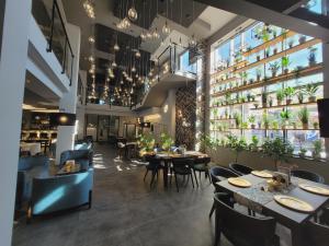 Restauracja lub miejsce do jedzenia w obiekcie Hotel Sanova