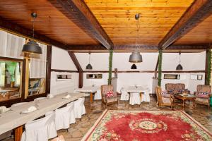 Posedenie v ubytovaní Park Inn Resort