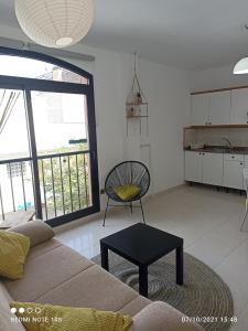 Kuchnia lub aneks kuchenny w obiekcie Apartamentos El Carmen