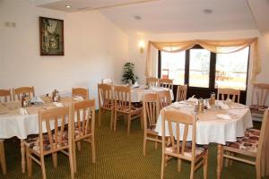 Afbeelding uit fotogalerij van Family Hotel Elena in Samokov