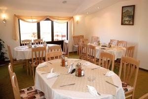 Afbeelding uit fotogalerij van Family Hotel Elena in Samokov +15 foto's