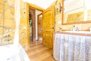 Łazienka w obiekcie Cubo's Finca Jara