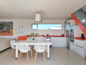 A kitchen or kitchenette at Private villa with pool in Lajares