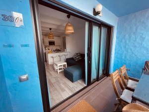 Ein Sitzbereich in der Unterkunft VIVIENDA ÚNICA EN PRIMERA LÍNEA DE PLAYA