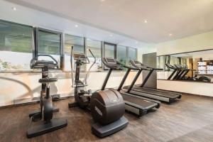 Posilňovňa alebo fitness centrum v ubytovaní Wyndham Grand Salzburg Conference Centre