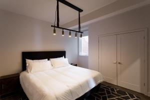 Gallery image of Light Filled 2 Bdr Unit in Mile End by Den Stays in Montreal
