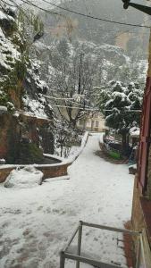 Villa Virtudes Ayna v zime