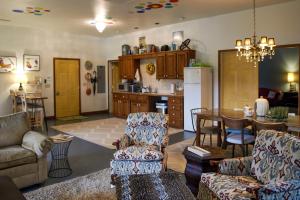 Gallery image of Peaceful Fayetteville Getaway - Pets Welcome! in Fayetteville