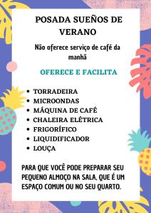 un menu pour un restaurant avec des ananas colorés dans l'établissement Posada Sueños De Verano, à Florianópolis