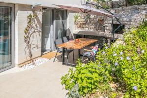 Vonkajšia záhrada v ubytovaní Villa del Mar Deluxe