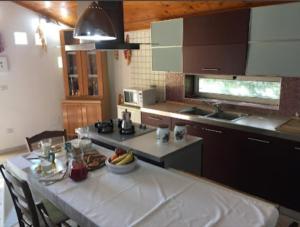 Een keuken of kitchenette bij BeB Casale Pompei Rendine