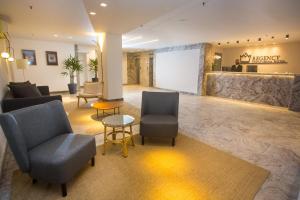 
The lobby or reception area at Regency Copacabana Hotel
