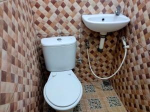 Koupelna v ubytování Hotel Arjuna Sari Bandungan