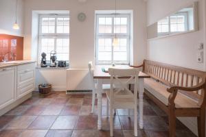 Kuchyň nebo kuchyňský kout v ubytování Alte Schule Horsbüll