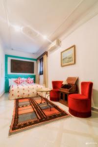 A seating area at Casa Hassan