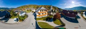 Afbeelding uit fotogalerij van Gästehaus Schwaiger in Sankt Michael im Lungau