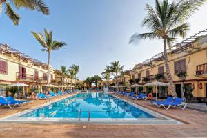 สระว่ายน้ำที่อยู่ใกล้ ๆ หรือใน Bungalows Maspalomas Oasis Club - All Inclusive.