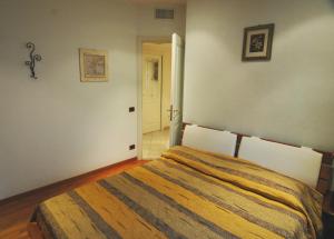Fotografia z galérie ubytovania In Rome in an elegant apartment for 4 people, Deluxe with Jacuzzi v Ríme + 31 fotografií