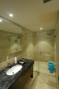 Koupelna v ubytování The Hamuse Hotel Kodaikanal - Luxury Redefined