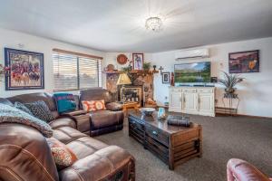 Posezení v ubytování Albuquerque East Mountains