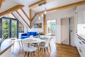 Kuchyňa alebo kuchynka v ubytovaní Ski Chalet Klínovec