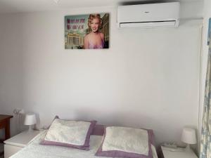 Posteľ alebo postele v izbe v ubytovaní Málaga Centro habitaciones privada en apartamento compartidos