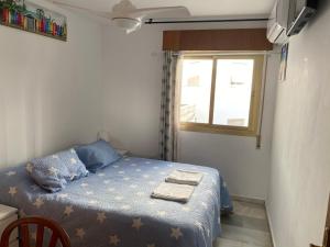 Posteľ alebo postele v izbe v ubytovaní Málaga Centro habitaciones privada en apartamento compartidos