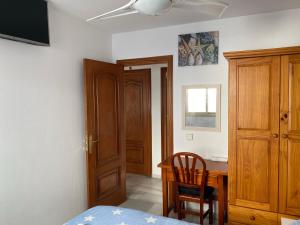 Posteľ alebo postele v izbe v ubytovaní Málaga Centro habitaciones privada en apartamento compartidos
