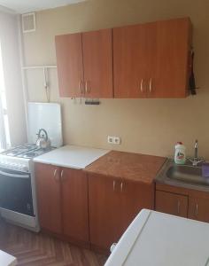 Dapur atau dapur kecil di 2комн апартаменты на ул.софиевской
